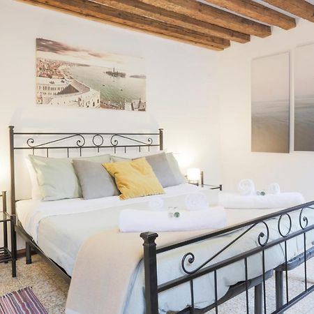 Santa Croce Guest House Venedig Exterior foto